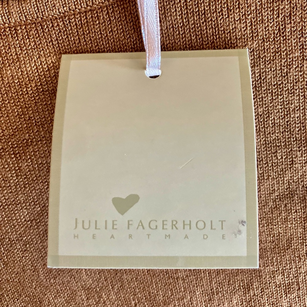 NWT Shopbop HEARTMADE Julie Fagerholt Kyrit Colorblock Sweater L Camel/Navy/Pink - Picture 12 of 16